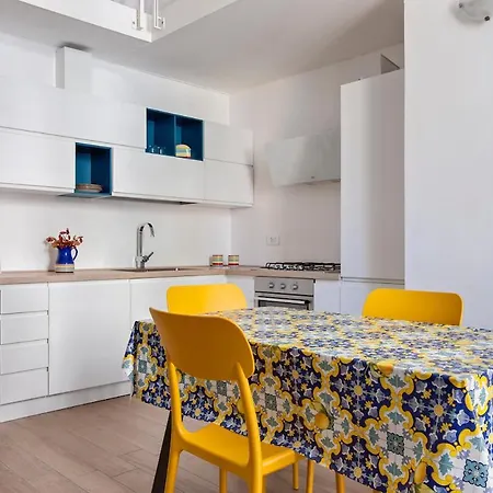 De Franchis - Smart 4*