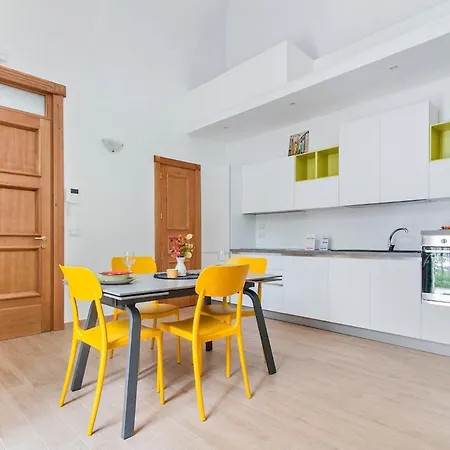 De Franchis - Smart 4*