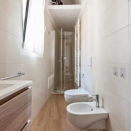 De Franchis - Smart 4*